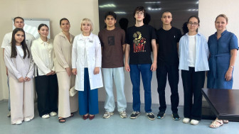 Производственную практику в Лангепасской городской больнице в первом полугодии 2026 года прошли 106 студентов.